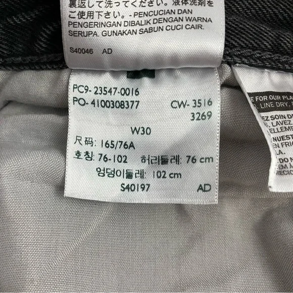 Levi’s Cut Off Denim Shorts Black size 30 - Picture 5 of 7